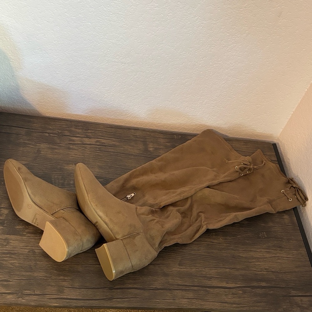 boots shoes size 7
